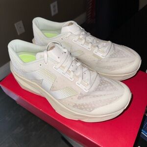 New Balance Rebel V4